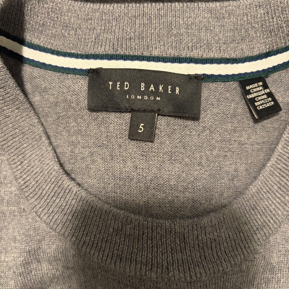 Ted Baker Men's Gray Short Sleeve Crewneck Sweater Size 5 XL - Picture 2 of 2